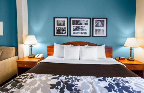Evansville Hotel | Sleep Inn & Suites