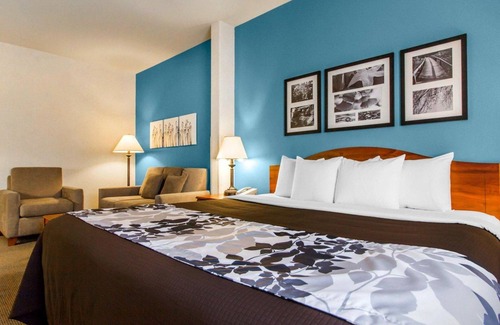 Evansville Hotel | Sleep Inn & Suites