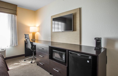Hannibal Hotel | Sleep Inn & Suites