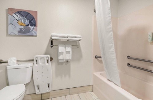 Verona Hotel | Sleep Inn & Suites Verona - Madison Southwest
