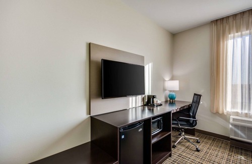 Yukon Hotel | Sleep Inn & Suites Yukon Oklahoma City