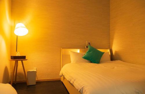 Shin-yashiki-cho House | Sleep Man