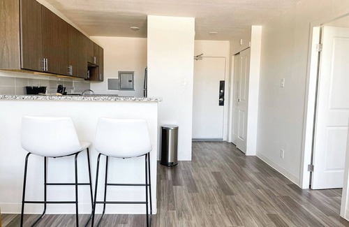 Cincinnati Apartment | Sleepover: Charming 1BD/1BA + Gym - Cincinnati