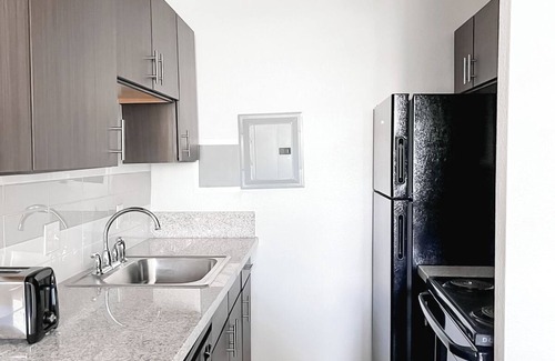Cincinnati Apartment | Sleepover: Charming 1BD/1BA + Gym - Cincinnati