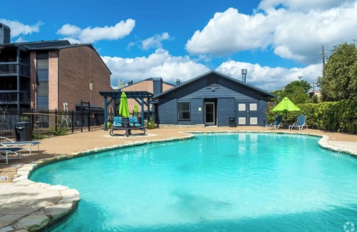 Windsor Park Apartment | Sleepover : Delightful 1BD/1BA + Gym - Austin TX