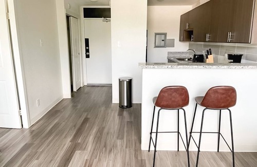 Walnut Hills Apartment | Sleepover: Divine 1BD/1BA + Gym - Cincinnati