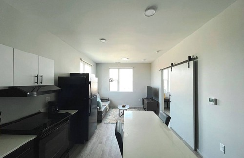 Downtown Omaha Apartment | Sleepover: Extraordinary 1BD/1BA + Gym - Downtown Omaha