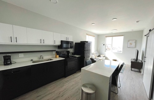 Downtown Omaha Apartment | Sleepover: Graceful 1BD/1BA + Gym - Downtown Omahan