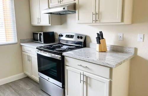 Oklahoma City Apartment | Sleepover: Impressive 1BD/1BA + Gym & Pool - OKCn