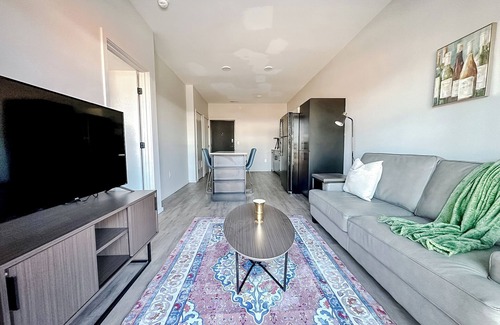 NoDo District Apartment | Sleepover: Neat 1BD/1BA + Gym - Downtown Omaha