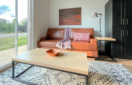 Bowling Green Apartment | Sleepover: Outstanding 1BD/1BA - Bowling Green