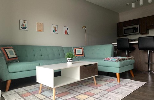 Downtown Des Moines Apartment | Sleepover Premier Downtown Des Moines Apartments