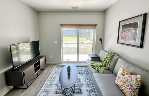 Downtown Omaha Apartment | Sleepover: Spacious 1BD/1BA + Balcony - Downtown Omaha