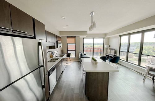 Downtown Des Moines Apartment | Sleepover: Unmatched 1BD/1BA - Downtown Des Moinesn