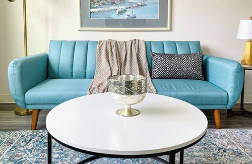 Corryville Apartment | Sleepover: Vibrant 1BD/1BA + Gym - Downtown Cincinnati