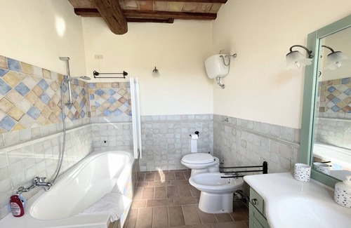 Loreto Villa | Sleeps 10. Sensational views surround exceptional villa/no neighbours. Wifi!