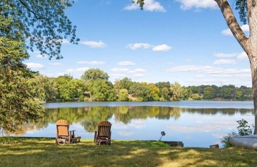 Fridley House | Sleeps 14 | Lake | Hot Tub | Paddle Boat | Kayaks |