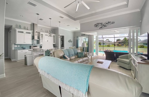 Long Meadow Villa | Sleeps 6, FULL refund*, heated salt pool