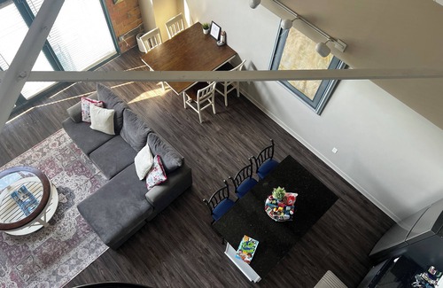 Sandusky Condo | Sleeps 8 in downtown Sandusky minutes from Cedar Point &Sports Force