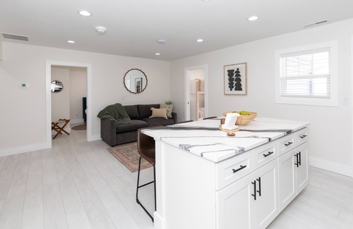 Sandusky Condo | Sleeps 8! New Condo Near Downtown Waterfront