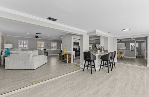 Dana Shores House | Sleeps 8! Tiki Bar~Pool~Hot Tub~Fire Pit