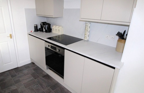 Heaton House | Sleeps 9 - Large Period Property -Beautiful Refurb