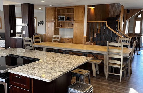 Amery House | Sleepy Deer Chalet! Spacious, Well-Appointed home on Beautiful Lake Wapogasset!