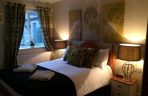 Lockton House | Sleepy Fox Cottage