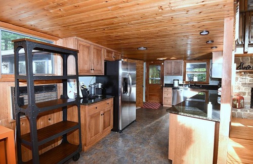 Berkeley Springs Cabin | Sleepy View Retreat - hot tub, pet friendly, pond, trail, fireplace, fire pit