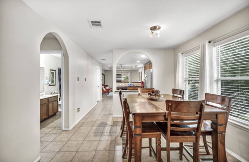 Manchaca House | Slice of Austin located just 15 mins from downtown in a quiet and safe community