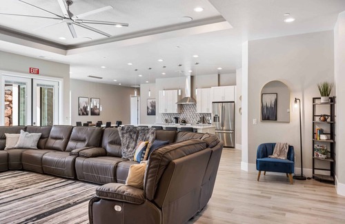 Hurricane House | Slice of Heaven:Nintendo, Foosball, Private Pool
