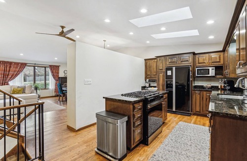 Mendota Heights House | Slice of MN Nice 6 MN to MSP Dog Friendly