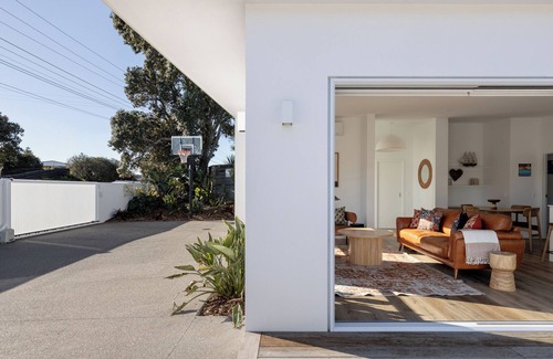Mount Maunganui House | Slice of Paradise - Mount Maunganui