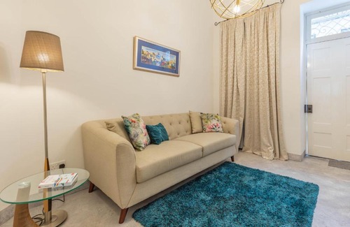 St. Julian's Apartment | Sliema Luxurious One Bedroom Duplex Maisonette