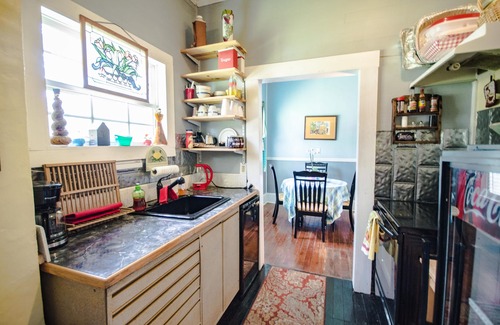 Tallahassee House | Sloane's Garden Home - Downtown-Executive Home