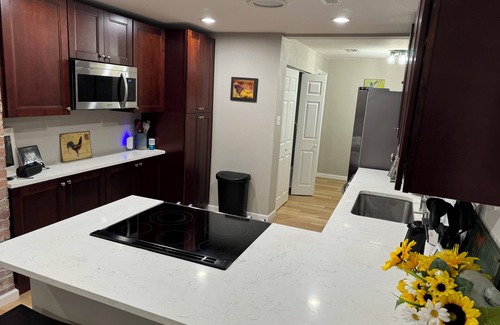 Lakewood House | Sloans lake bungalow close to Broncos stadium and downtown close to mountains