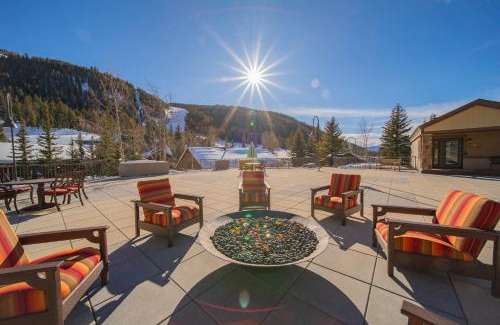 Mountain House House | Slopeside 2753A by SummitCove Lodging