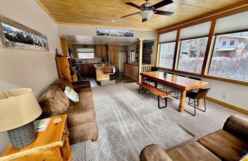 Salt Lake Mountain Resorts House | Slopeside by Cottonwood Lodging