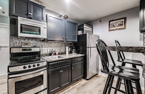 Sunday River Area Condo | Slopeside! Cascades studio Sleeps 4