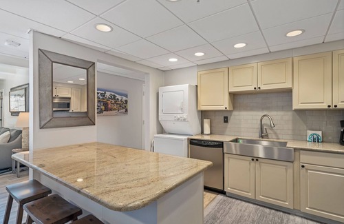 Steamboat Springs Condo | Slopeside, Sensational View of the ski slopes, Ultimate Location, Pool, Hot Tub