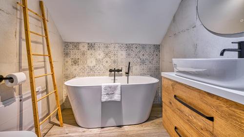 Podgorzyn Apartment | Slowmood - domy z sauną i jacuzzi, Sun & Snow