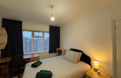 Wallington House | SM6 Central Serviced Accommodation