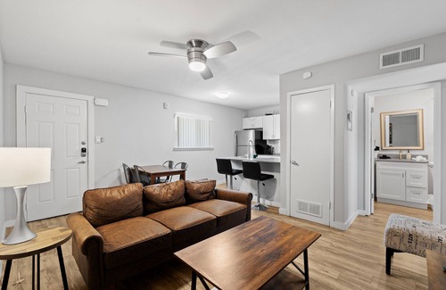 Highland Apartment | Small 1 Bedroom Apt in Highland Austin TX 1273