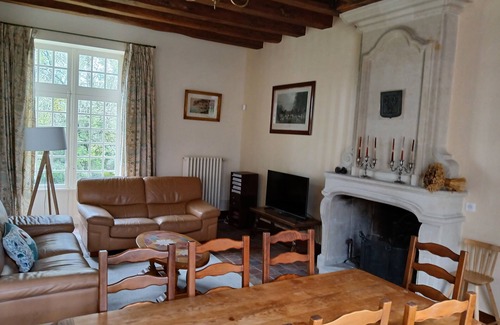 Dampierre-sur-Loire Other | Small 17th century château, park, swimming pool, 5 bedrooms, living room, 3 km from Saumur center