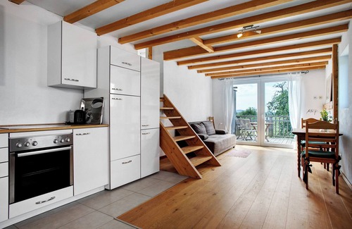 Deggenhausertal Apartment | Small Apartment with Large South-Facing Balcony