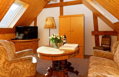 Luetow Apartment | Small cottage on the forest and hunting lodge - Forest & Jagdgut