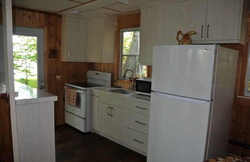 Selwyn Cottage | Small cute waterfront cottage for a small family (up to 2+2) or a pair
