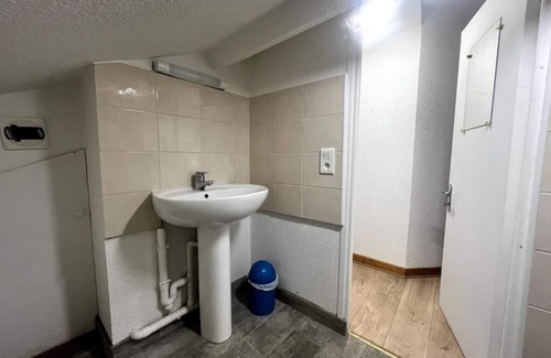 Clermont-Ferrand Apartment | Small dormitory Montferrand