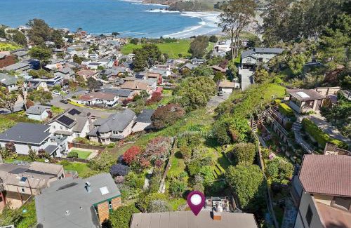 Pedro Point House | Small Home with Ocean View walk to Restaurants Brewery Shops Beach