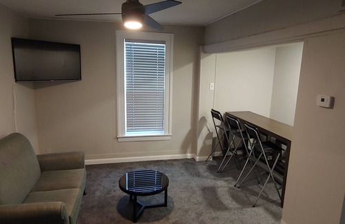 Lawrence House | Small house close to KU